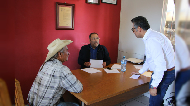 Edil de Ciudad Hidalgo cumple con el Programa de Atención ciudadana en la Tenencia de San Antonio Villalongín