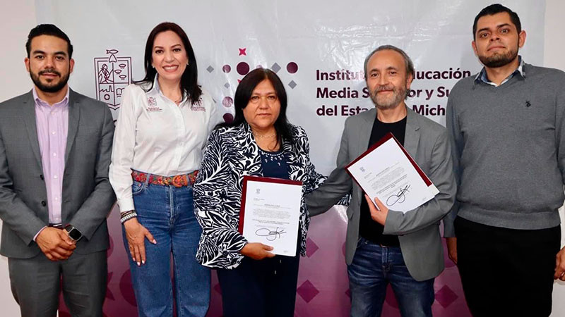 Normal de Educadoras cuenta ya con nuevos directivos  