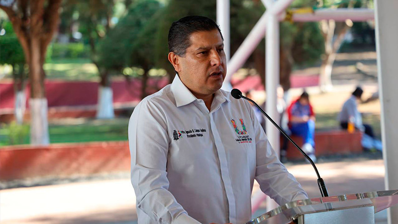 Inaugura Nacho Campos Expo Universidades 2023 en Uruapan