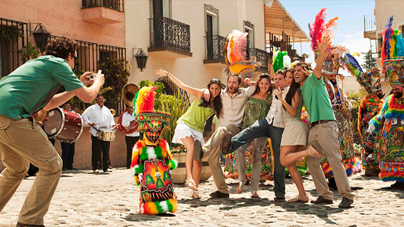 López Obrador envía iniciativa a la Cámara de Diputados para que recursos del turismo sean destinados a megaproyectos  