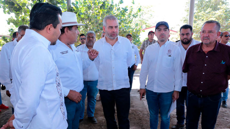 Supervisa Bedolla trabajos de reconstrucción en escuelas de la Costa michoacana 