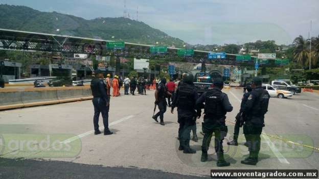 Una mujer muerta, dos heridos y dos detenidos deja balacera y persecución en Acapulco - Foto 1 
