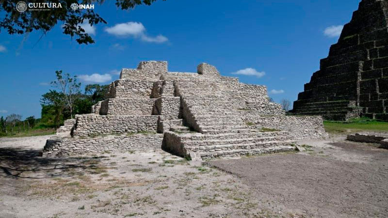 Descubren una veintena de entierros ofrendados a un templo-pirámide del sitio maya Moral-Reforma