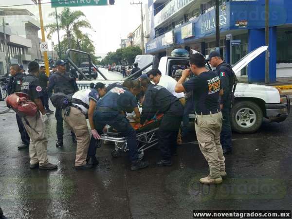 Chocan patrulla y vehículo en Zamora, Michoacán; hay dos policías heridos - Foto 2 