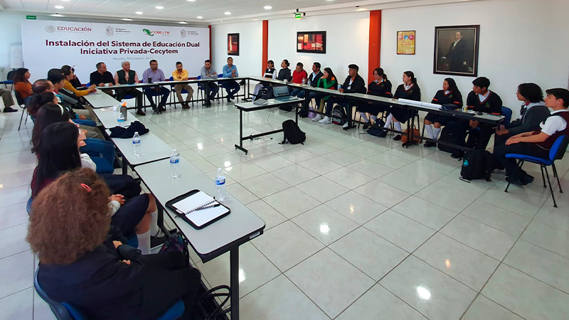 Alumnos del Cecytem se alistan para el Festival Nacional Académico