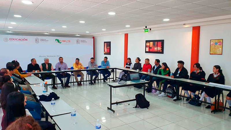 Alumnos del Cecytem se alistan para el Festival Nacional Académico