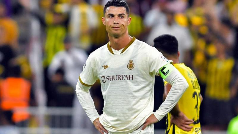 Piden arresto y deportación de Cristiano Ronaldo en Arabia por seña obscena 
