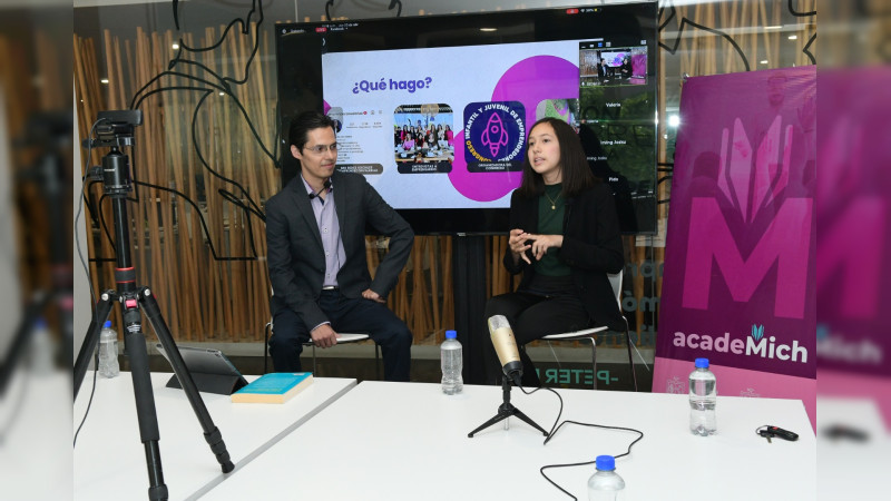 Capacita Sedeco sobre importancia del emprendimiento infantil