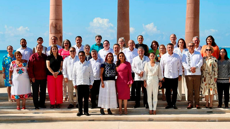 Michoacán participa en reunión nacional de autoridades educativas 