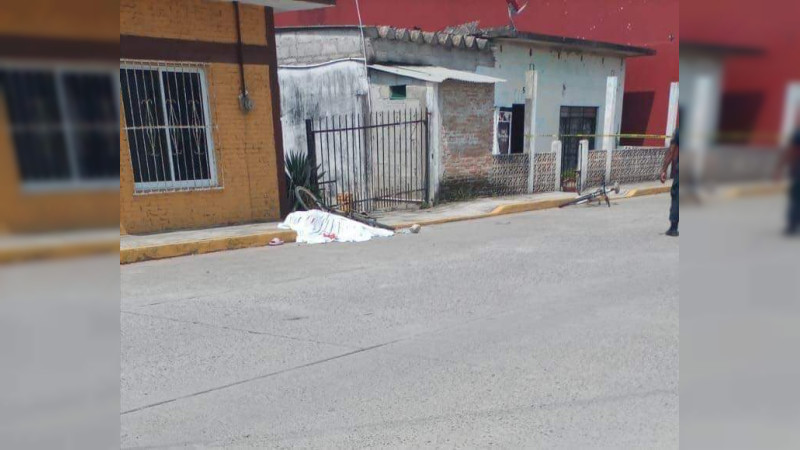 En Tecolutla, Veracruz, asesinan a una niña mientras paseaba en su bicicleta