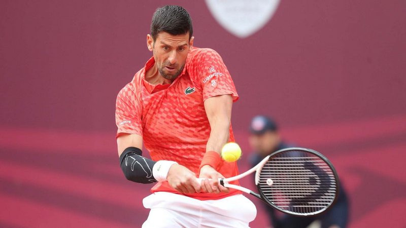 Novak Djokovic no la pasa nada bien en la gira de arcilla y ahora pierde ante Dusan Lajovic 