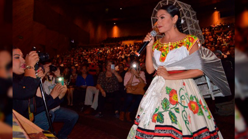 Este sábado, Rocío Vega presentará "Mi lindo Michoacán" en el Teatro Morelos 