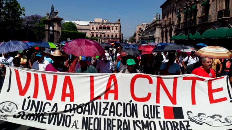 Eventuales siguen sin cobrar y actúan jurídicamente  