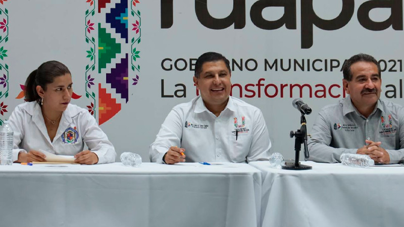 “La educación en la base del desarrollo”, declaró el presidente municipal de Uruapan