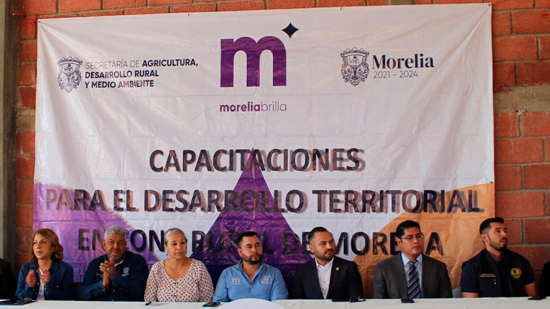 Gobierno de Morelia imparte capacitaciones contra violencia y prevención de adicciones en zona rural