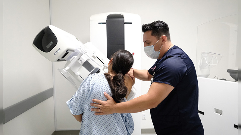 Estudio revela que células pueden reprogramarse para combatir cáncer de mama  