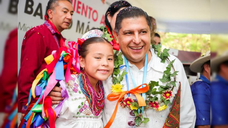 Entregan a San Pedro nombramiento como Barrio Mágico de Uruapan