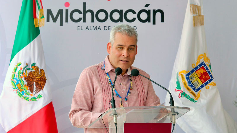 Bedolla inicia registro de certificación de cocineras tradicionales de Michoacán ante el IMPI 