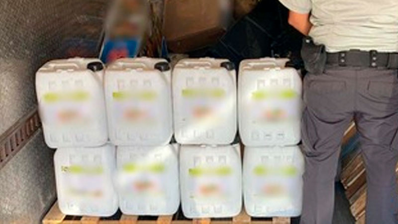 Aseguran 80 litros de metanfetamina líquida en Sinaloa 
