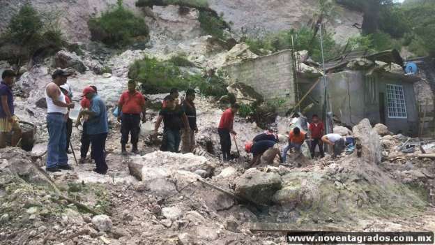 Se desgaja cerro y muere una persona en Chilpancingo, Guerrero - Foto 1 