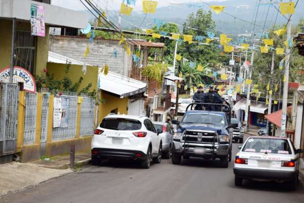Refuerza SSP Michoacán operativo de seguridad en Ziracuaretiro y Taretan - Foto 7 