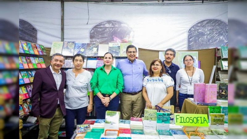 Inaugura Nacho Campos la XXII Feria Internacional del Libro de Uruapan