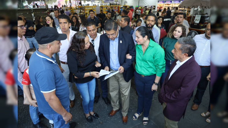 Inaugura Nacho Campos la XXII Feria Internacional del Libro de Uruapan