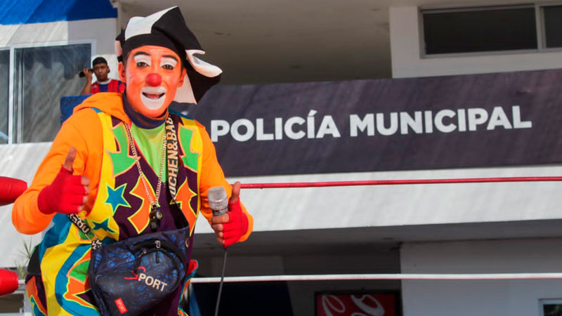 Festeja Secretaría de Seguridad Pública, Tránsito y Vialidad de Uruapan a los niños con función de lucha libre