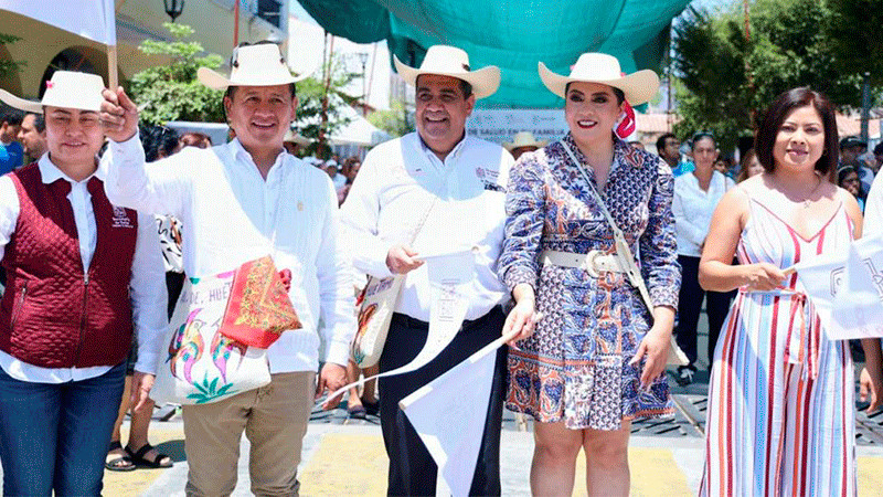 Encabeza Torres Piña Feria de la Salud en Huetamo 