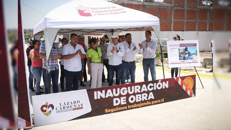 SCOP entrega nuevas vialidades en Lázaro Cárdenas con inversión de 13.7 mdp