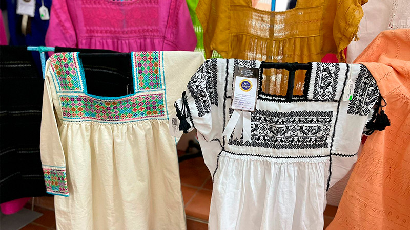 Ofrece IAM descuentos hasta del 15% en tiendas de artesanías para festejar a mamá