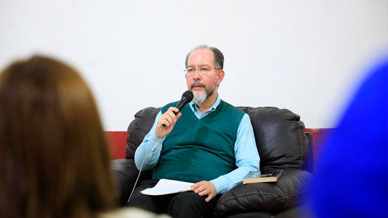 Arturo Ávila Val destaca la presencia de Gabriela Mistral en Uruapan 