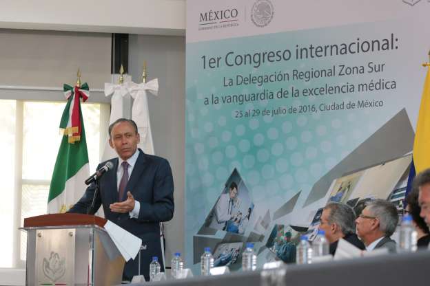 Reyes Baeza clausura el Primer Congreso Internacional “El ISSSTE a la Vanguardia de la Excelencia Médica" 