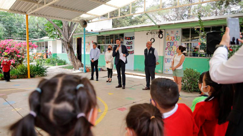 Alfonso Martínez inaugura obra municipal en el preescolar “Juana de Arco”