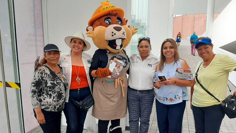 Expone Icatmi oferta educativa en Festival Michoacán de Origen