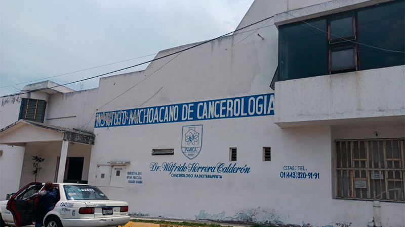 Pacientes con cáncer se quedan sin máquina para radiaciones, en el instituto Michoacano de Cancerología de Morelia, Michoacán 