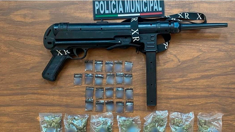 Detienen a dos vendedores de droga en Zamora, Michoacán  