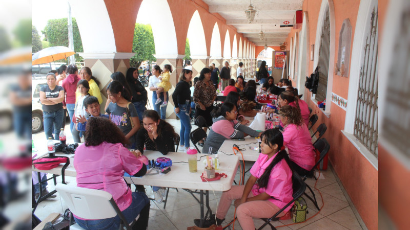 Realiza Instancia de la Mujer Ocampense evento por el día de las madres