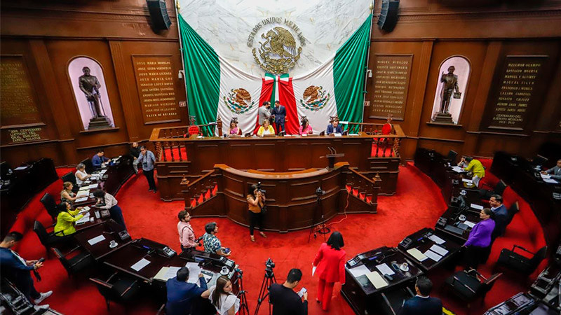 Asesores especiales en el Congreso de Michoacán, ganan 77 mil 585 pesos 