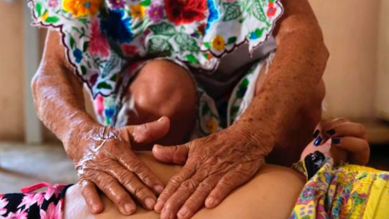 Medicina y partería tradicional contribuyen a preservar la salud y la vida 