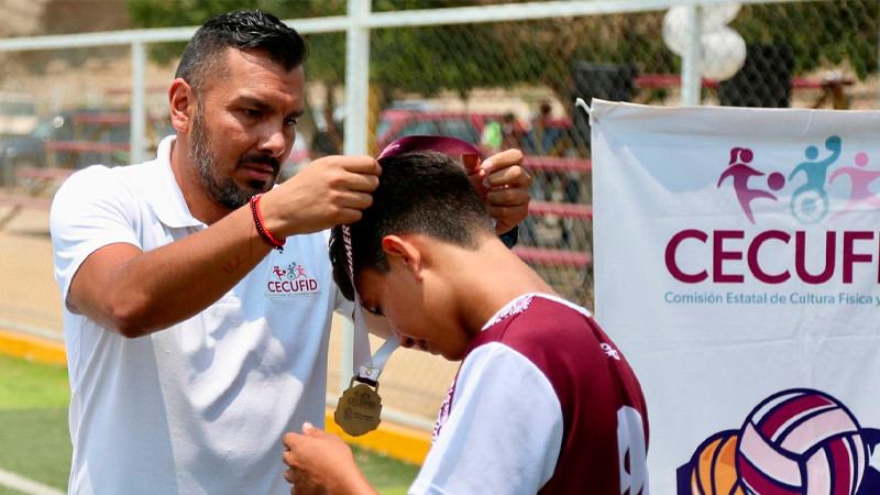Domina Lázaro Cárdenas en fútbol en Torneo de la Esperanza, realizado en Arteaga, Michoacán
