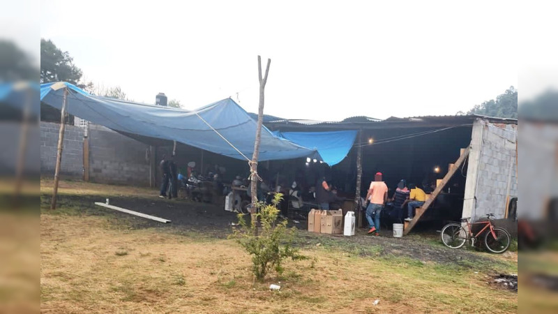 Suspende Policía palenque clandestino en Charapan, Michoacán 
