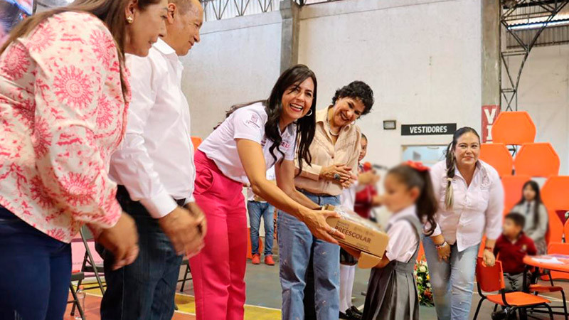 SEE invierte 7 mdp en materiales para 125 escuelas de Tacámbaro 