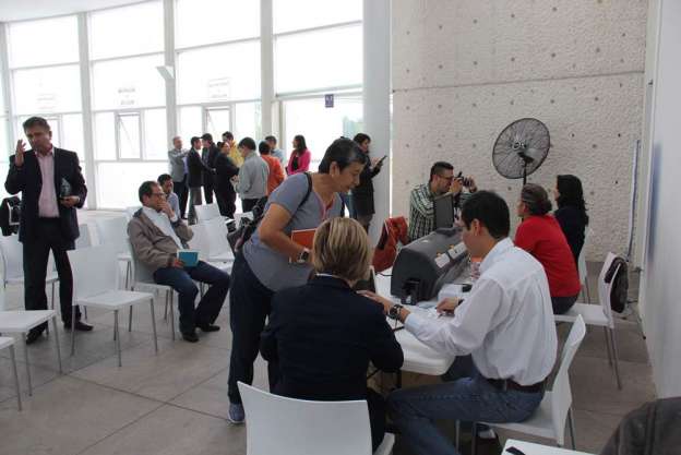 Más de tres mil trabajadores reinician actividades en la UMSNH - Foto 0 