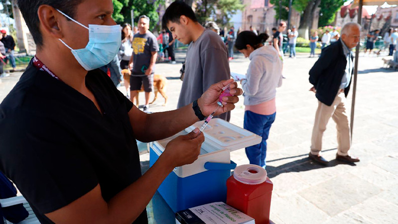 Continúa jornada de vacunación antirrábica canina y felina en Morelia