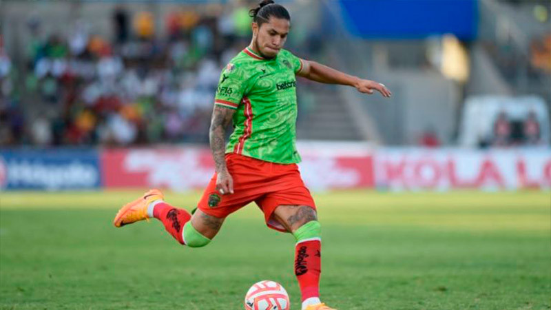 Cruz Azul buscaría fichar a Carlos Salcedo 