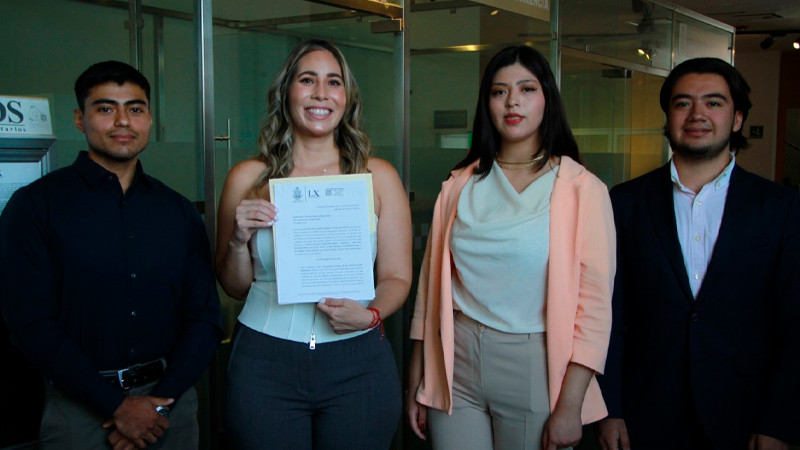 Ganadores de la Legislatura de la juventud presentan propuestas para conservación de un medio ambiente sano, en Querétaro 