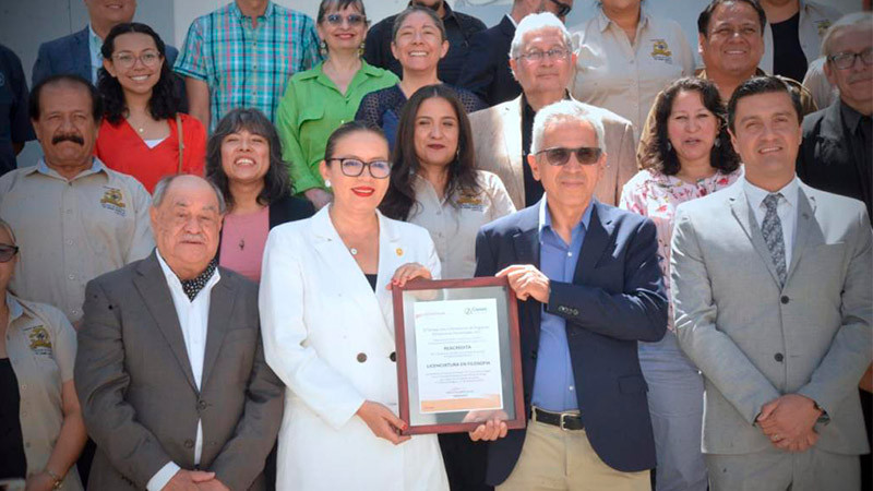 Recibe Licenciatura de Filosofía la reacreditación por parte de la COAPEHUM