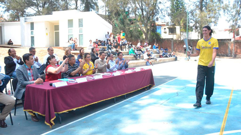 La Universidad Michoacana está comprometida con el deporte: Yarabí Ávila