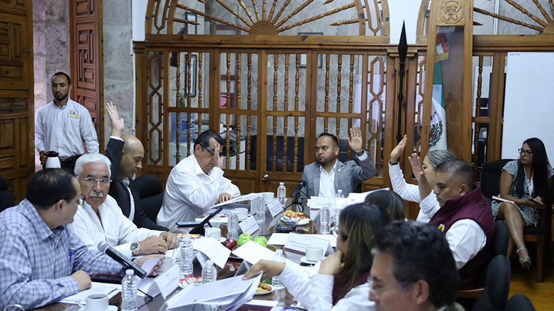Aprueban ejercer en 2023 más de 9.9 mmdp en servicios de salud en Michoacán